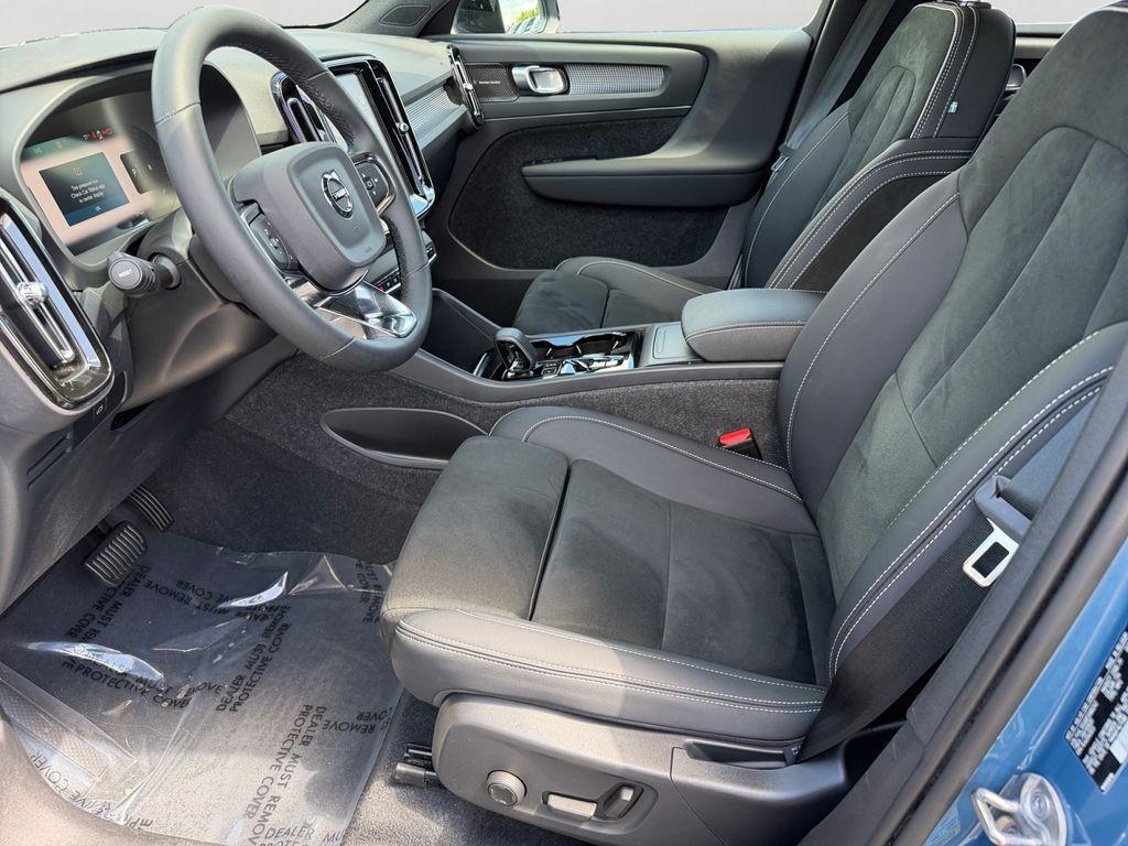 used 2023 Volvo XC40 car, priced at $35,080