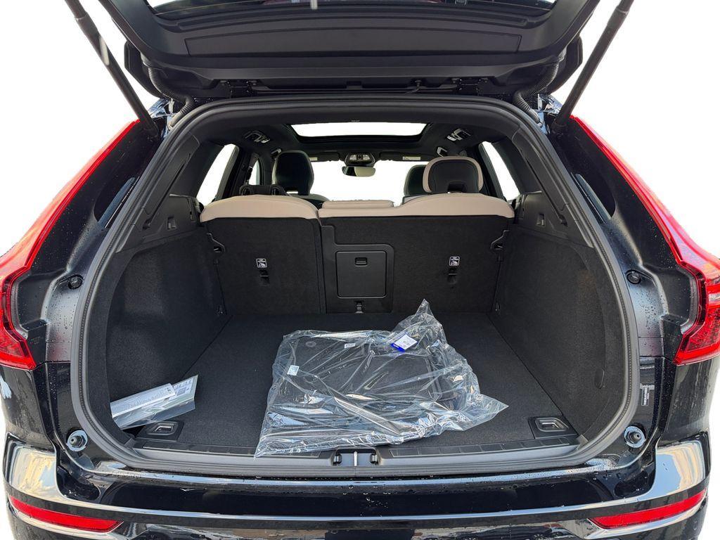 new 2026 Volvo XC60 car, priced at $52,645