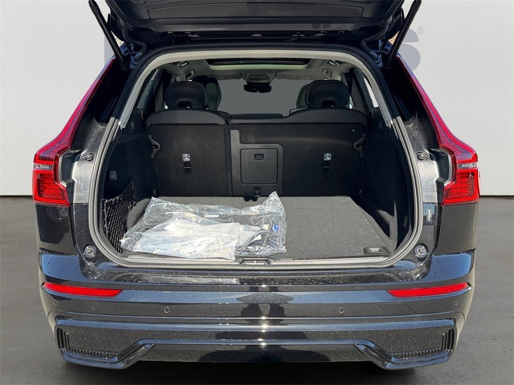 new 2026 Volvo XC60 car, priced at $62,395