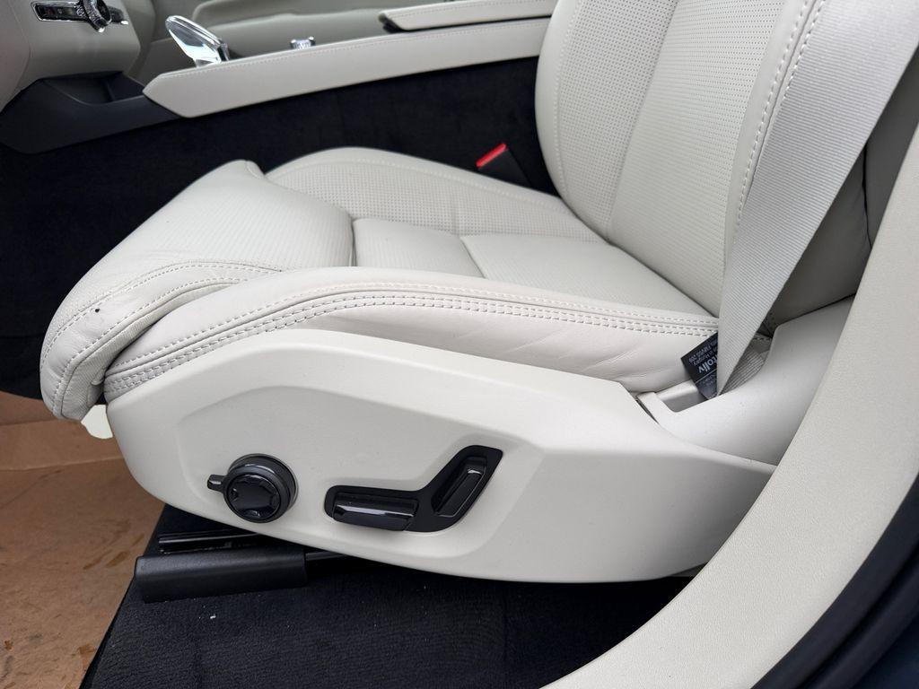 new 2026 Volvo XC90 car, priced at $75,521