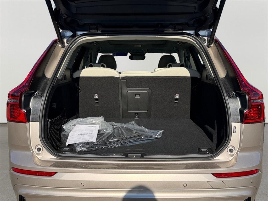 new 2026 Volvo XC60 car, priced at $62,395