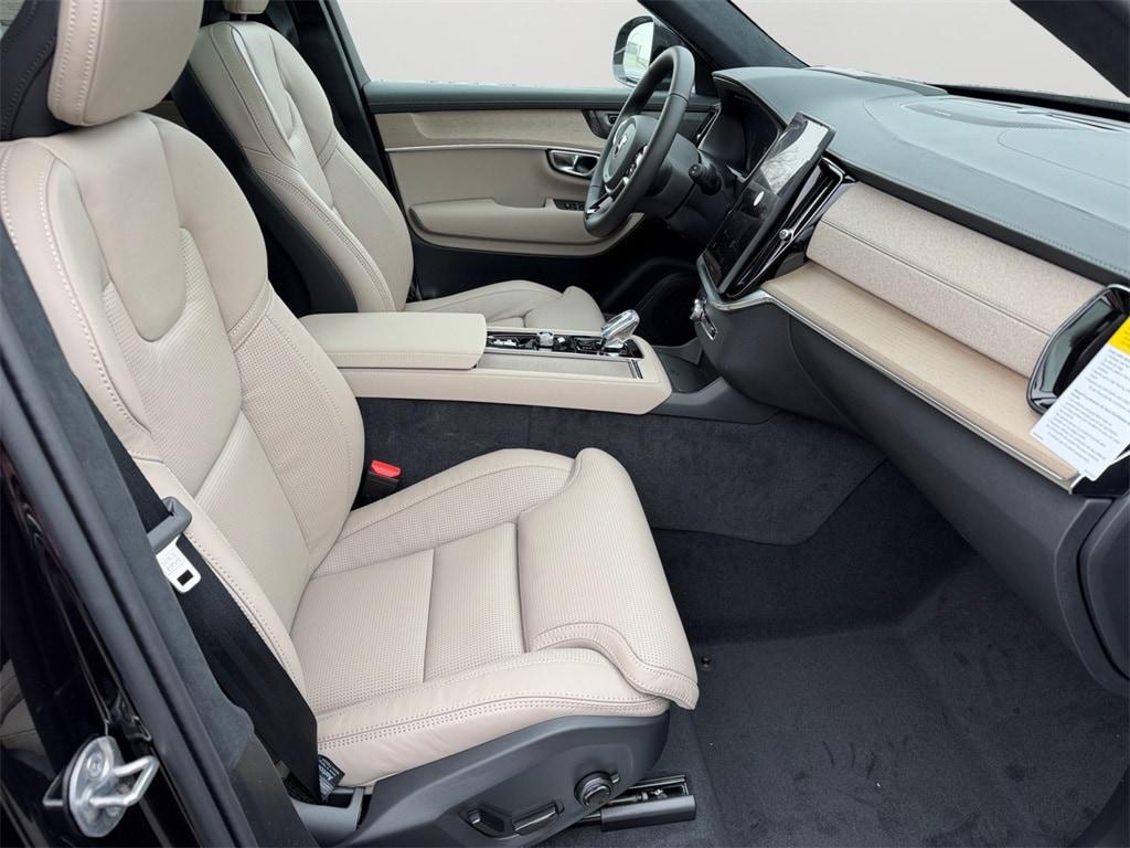 new 2026 Volvo XC90 car, priced at $77,929