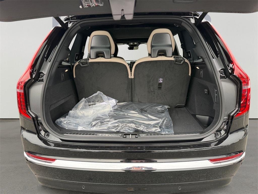 new 2026 Volvo XC90 car, priced at $77,929