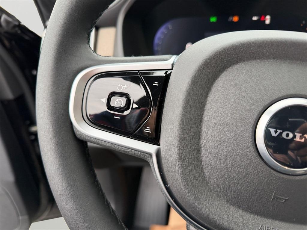 new 2026 Volvo XC90 car, priced at $77,929