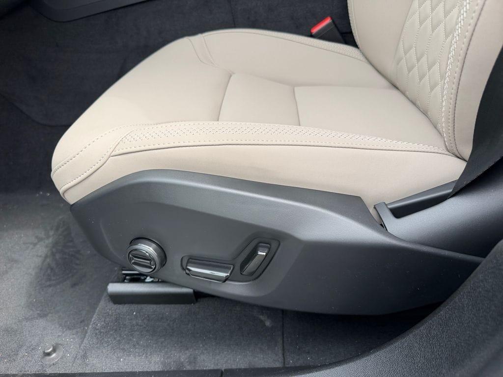 new 2026 Volvo XC60 Plug-In Hybrid car, priced at $69,345