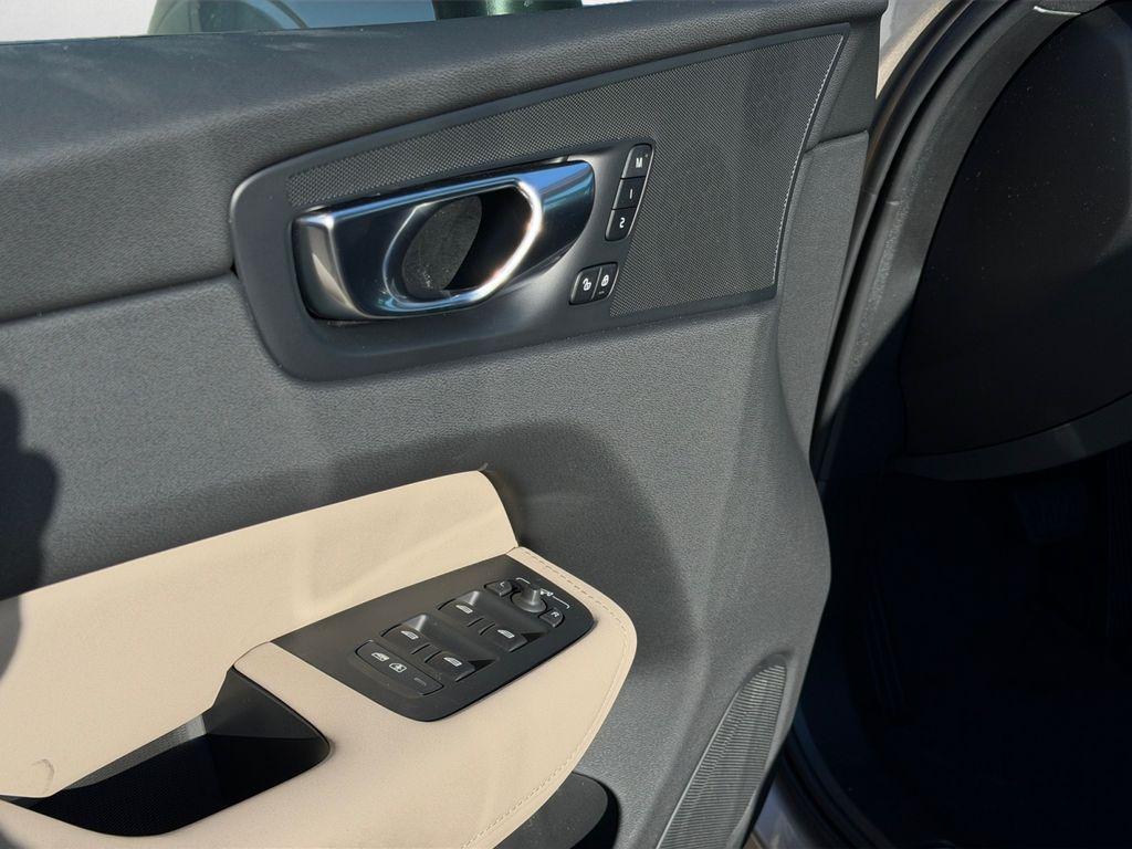 new 2026 Volvo XC60 car, priced at $57,145