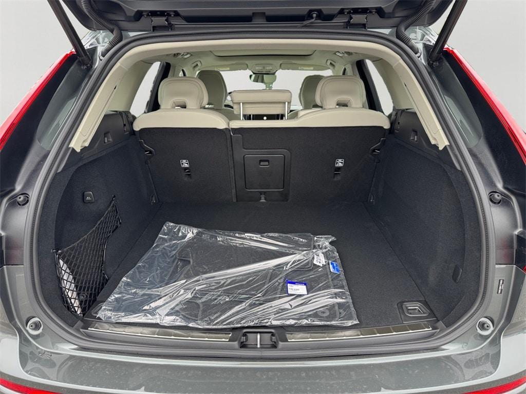 new 2026 Volvo XC60 car, priced at $62,295