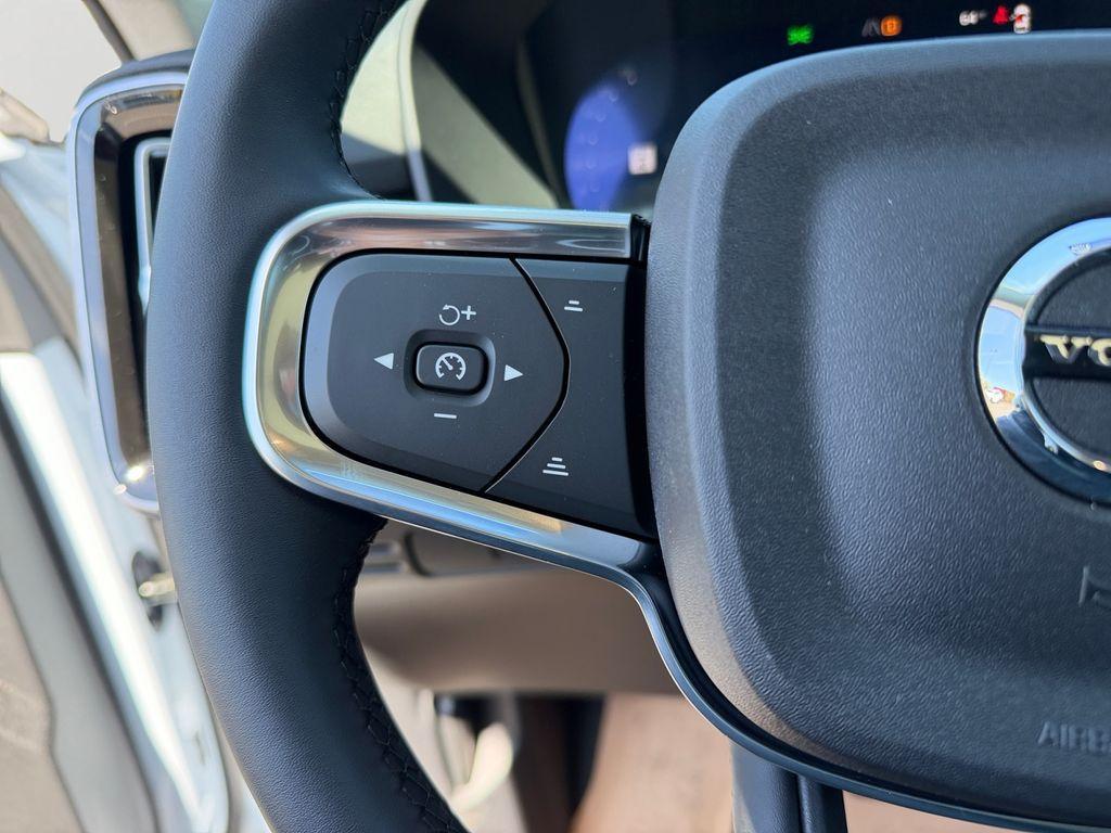 new 2026 Volvo XC40 car, priced at $50,395