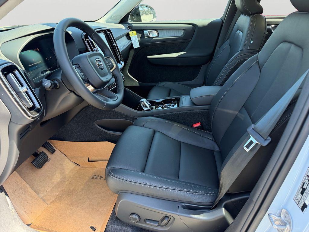 new 2026 Volvo XC40 car, priced at $50,395