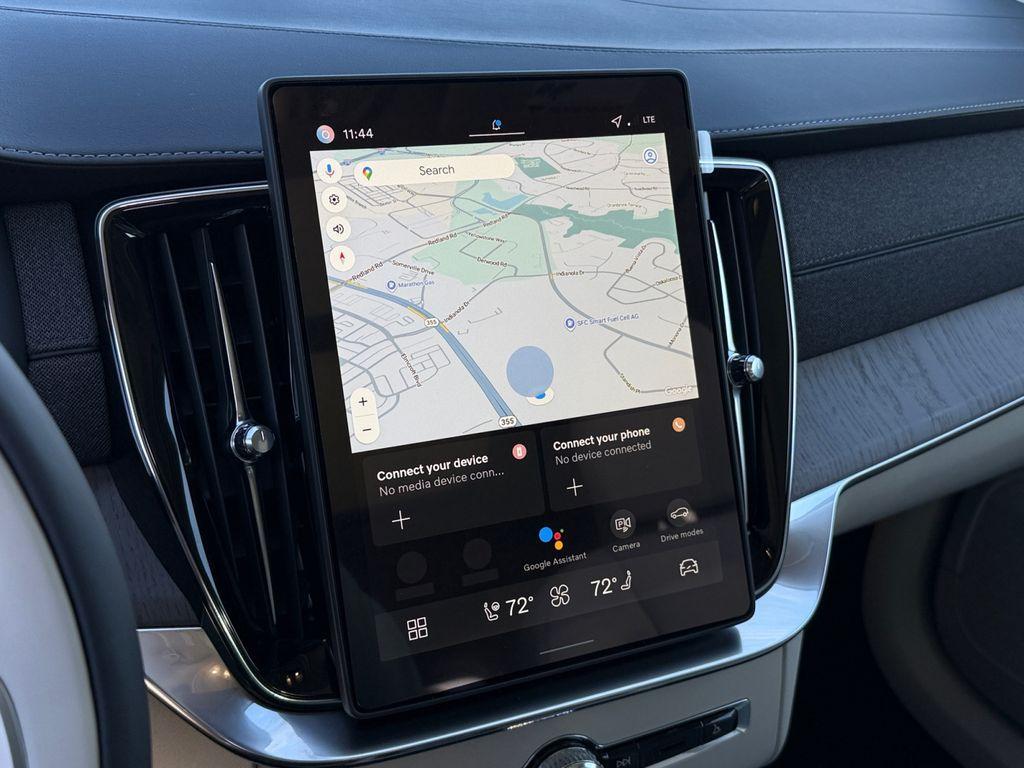new 2026 Volvo XC90 Plug-In Hybrid car, priced at $92,195