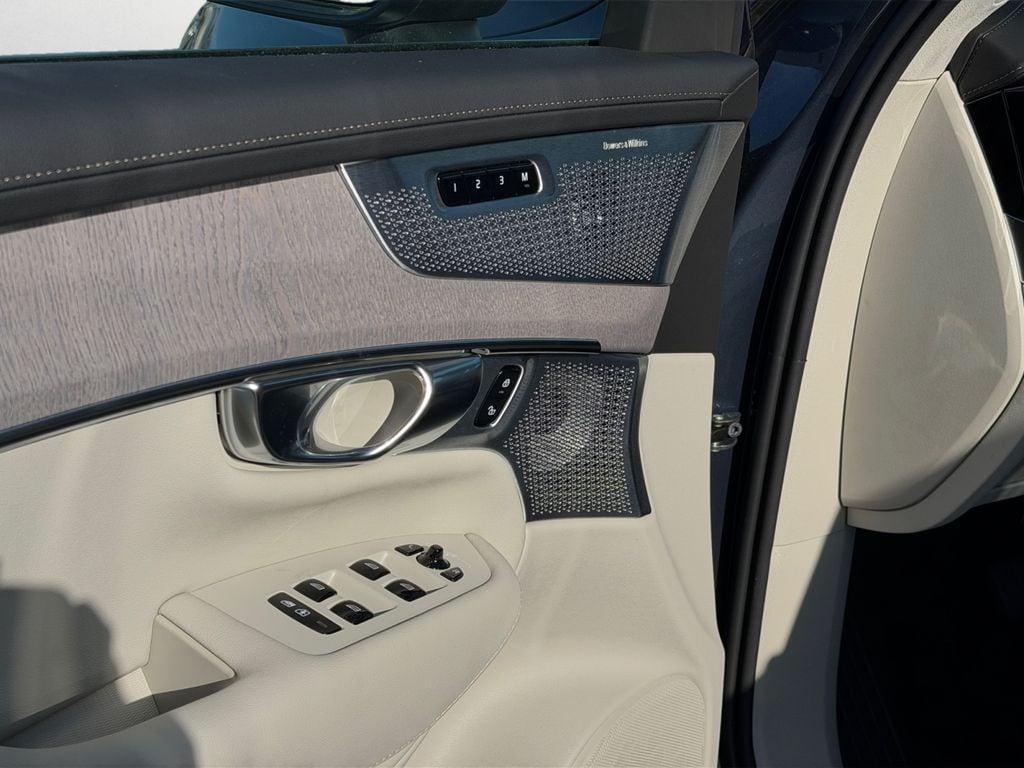 new 2026 Volvo XC90 Plug-In Hybrid car, priced at $92,195