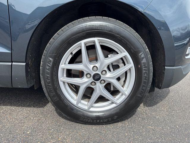 used 2024 Ford Edge car, priced at $26,995
