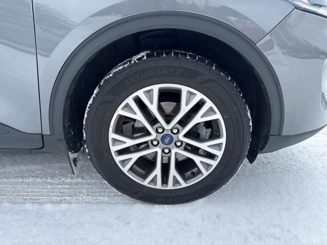 used 2022 Ford Escape car, priced at $21,995