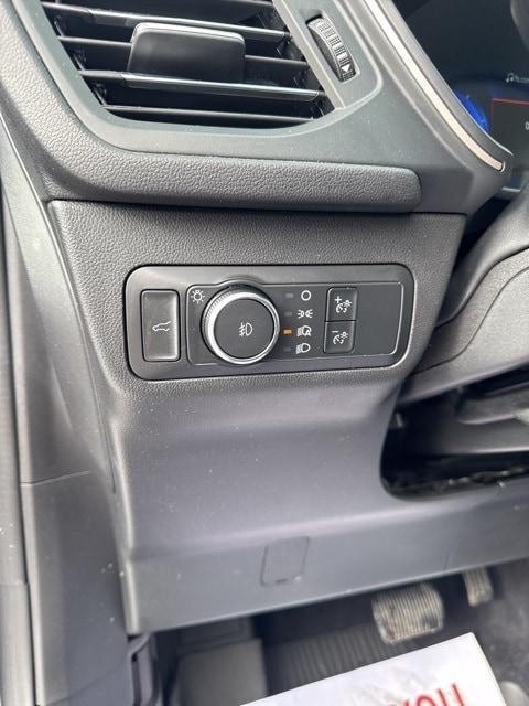 used 2022 Ford Escape car, priced at $21,995