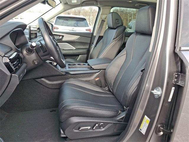 used 2025 Acura MDX car, priced at $46,397