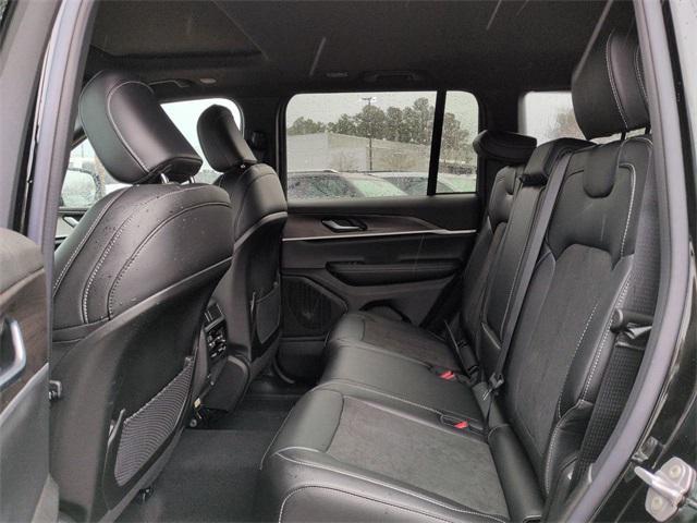 new 2026 Jeep Grand Cherokee car, priced at $44,936