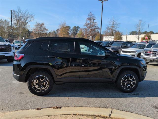 new 2026 Jeep Compass car, priced at $33,301