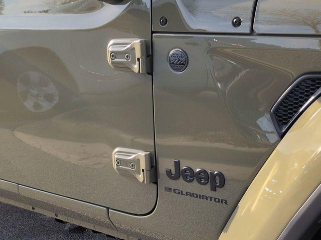 new 2026 Jeep Gladiator car, priced at $47,946