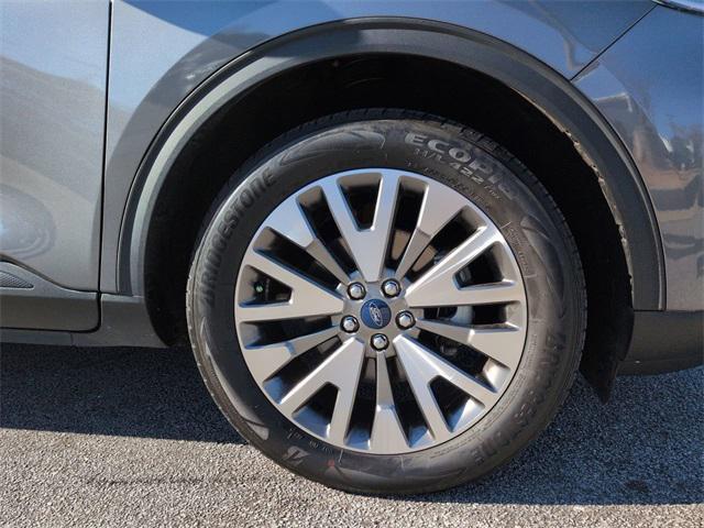 used 2022 Ford Escape car, priced at $25,969
