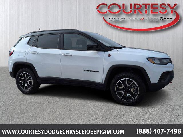 new 2026 Jeep Compass car, priced at $32,253