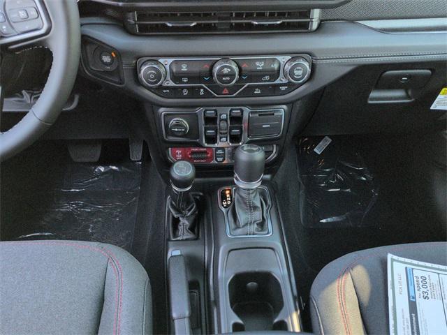 new 2025 Jeep Wrangler car, priced at $54,059