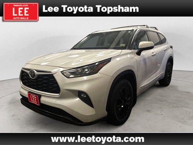 used 2020 Toyota Highlander car, priced at $29,426