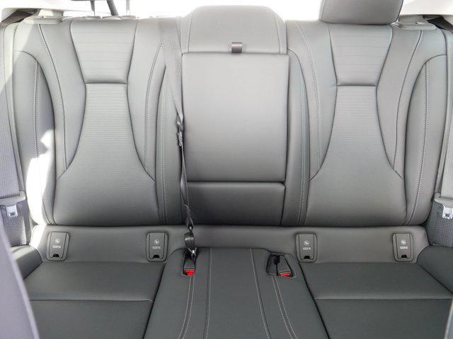 used 2025 Buick Envision car, priced at $27,796