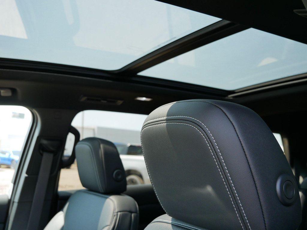 new 2026 Chevrolet Traverse car, priced at $44,645