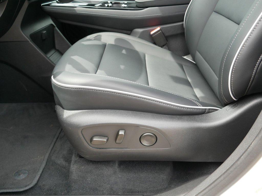 used 2025 Buick Enclave car, priced at $34,946