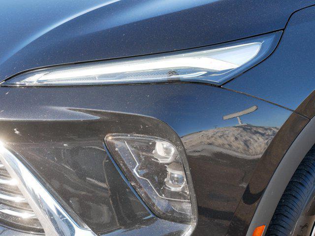 used 2025 Buick Envision car, priced at $27,796