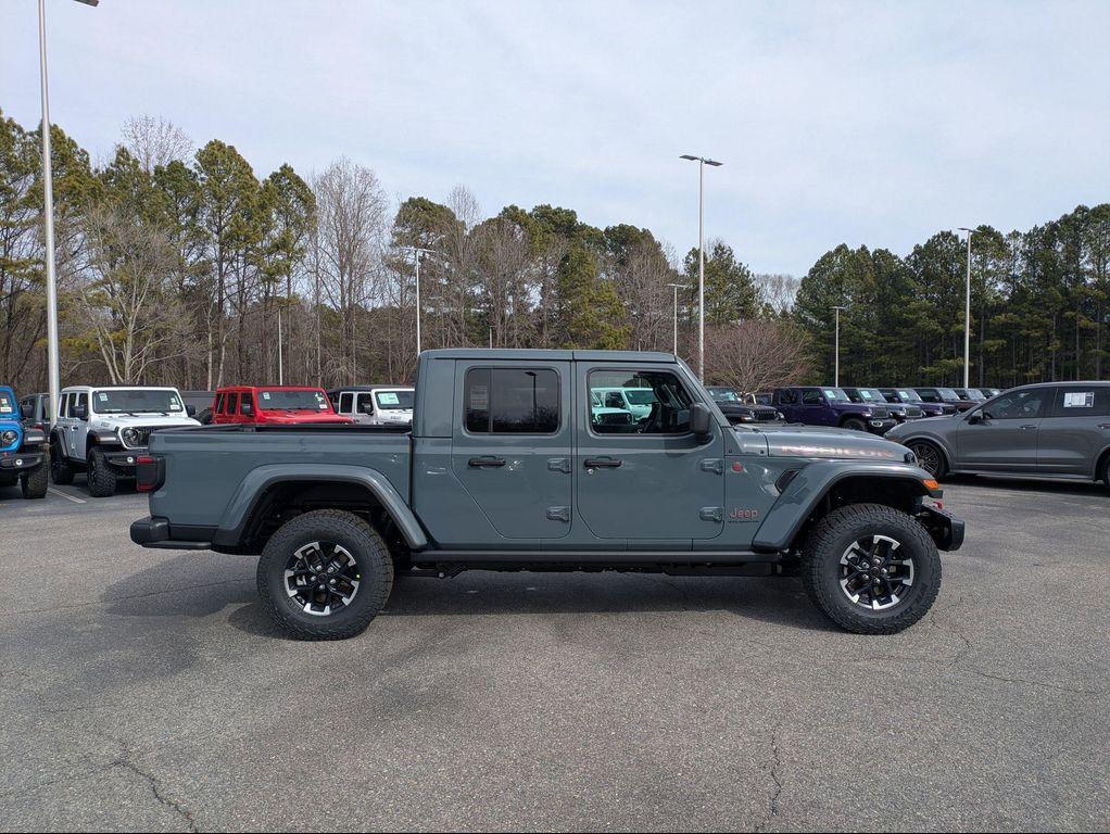 new 2026 Jeep Gladiator car, priced at $59,429