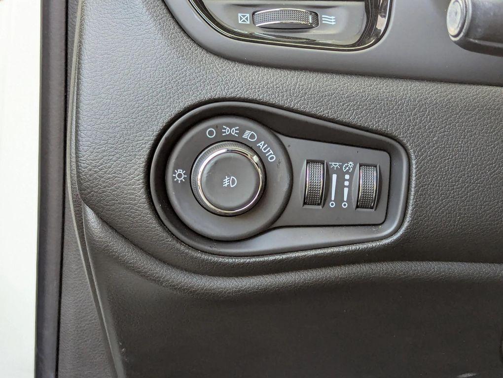 used 2022 Jeep Renegade car, priced at $19,998