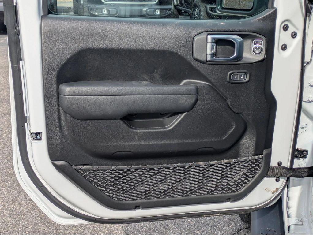 new 2026 Jeep Wrangler car, priced at $45,090