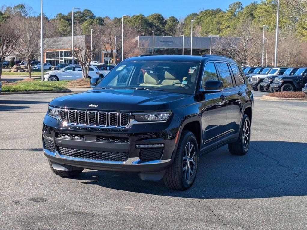 new 2025 Jeep Grand Cherokee L car, priced at $52,153