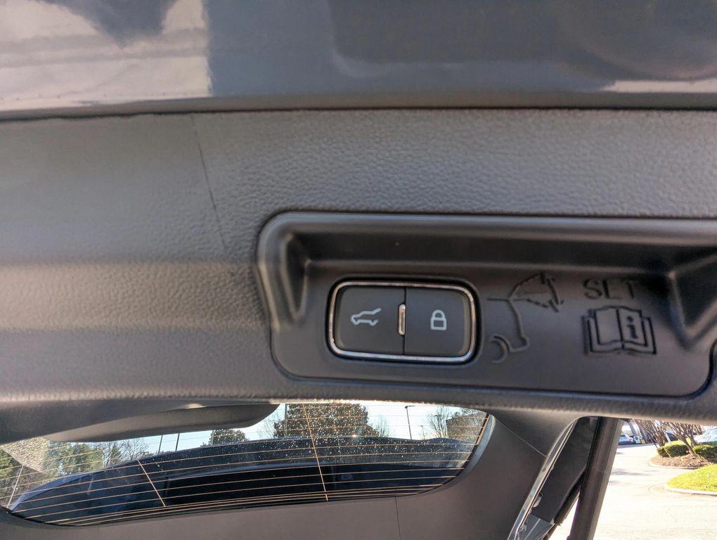 used 2025 Ford Explorer car, priced at $37,998