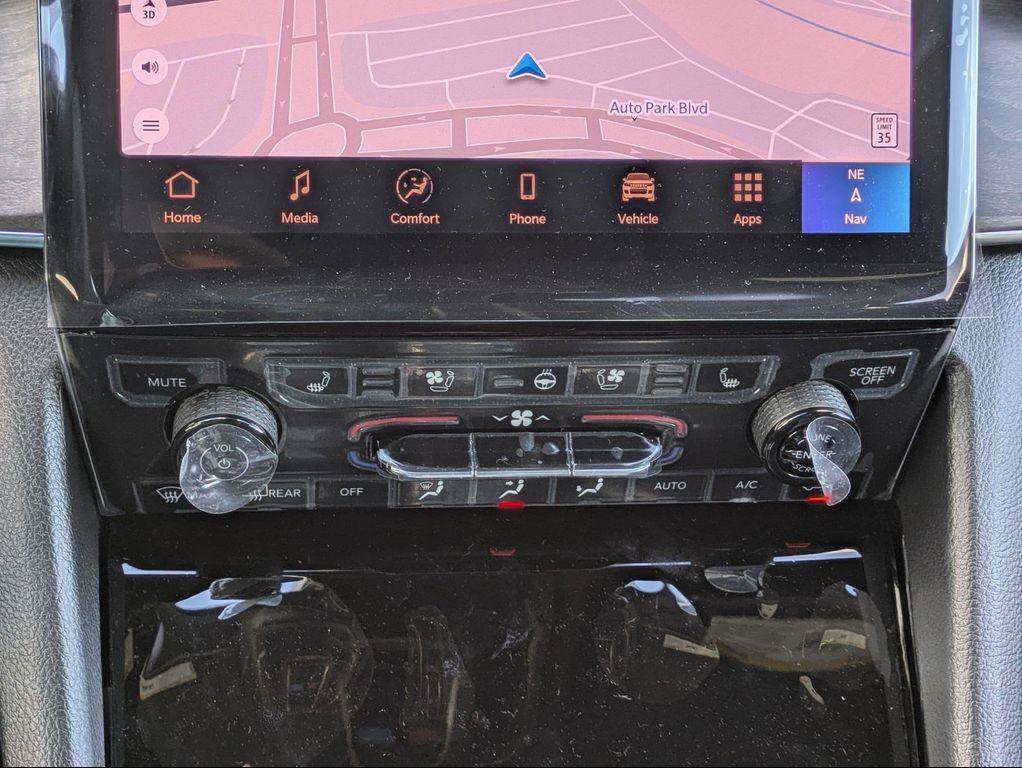 new 2025 Jeep Grand Cherokee car, priced at $60,927