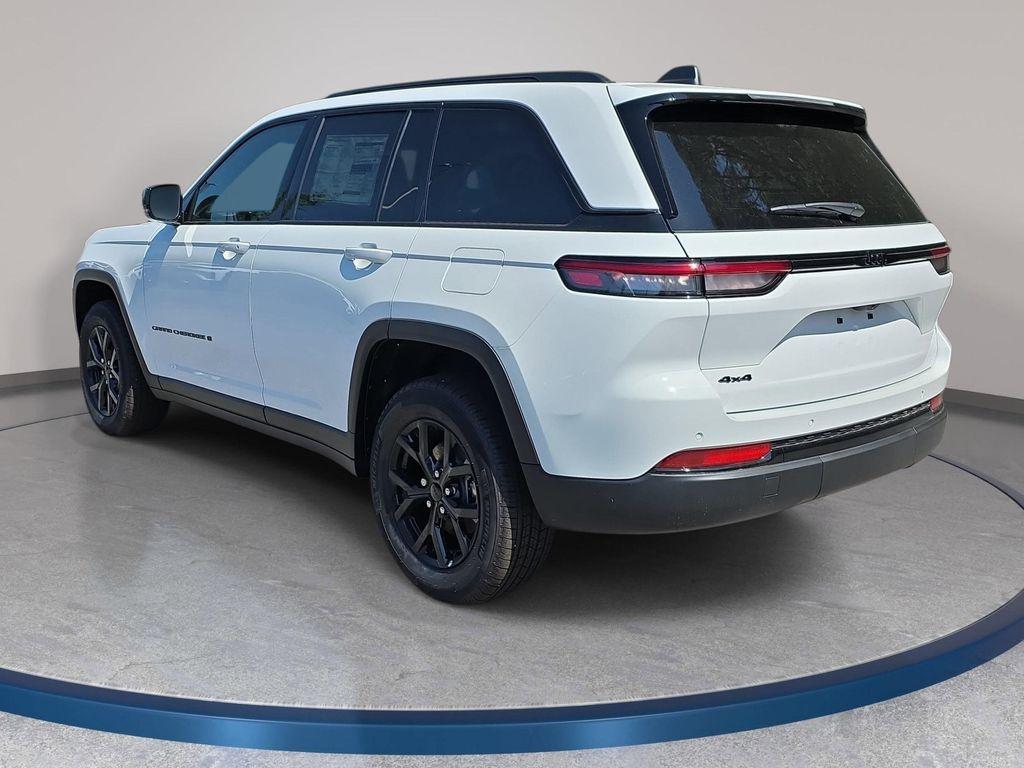 new 2025 Jeep Grand Cherokee car, priced at $39,456