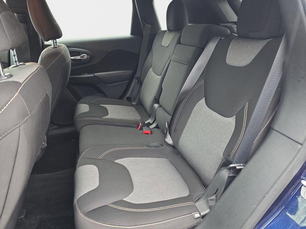 used 2015 Jeep Cherokee car, priced at $11,496