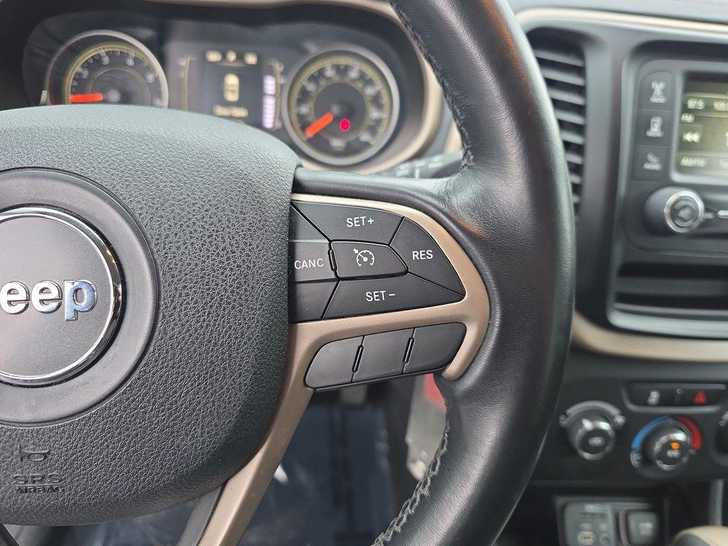 used 2015 Jeep Cherokee car, priced at $11,496