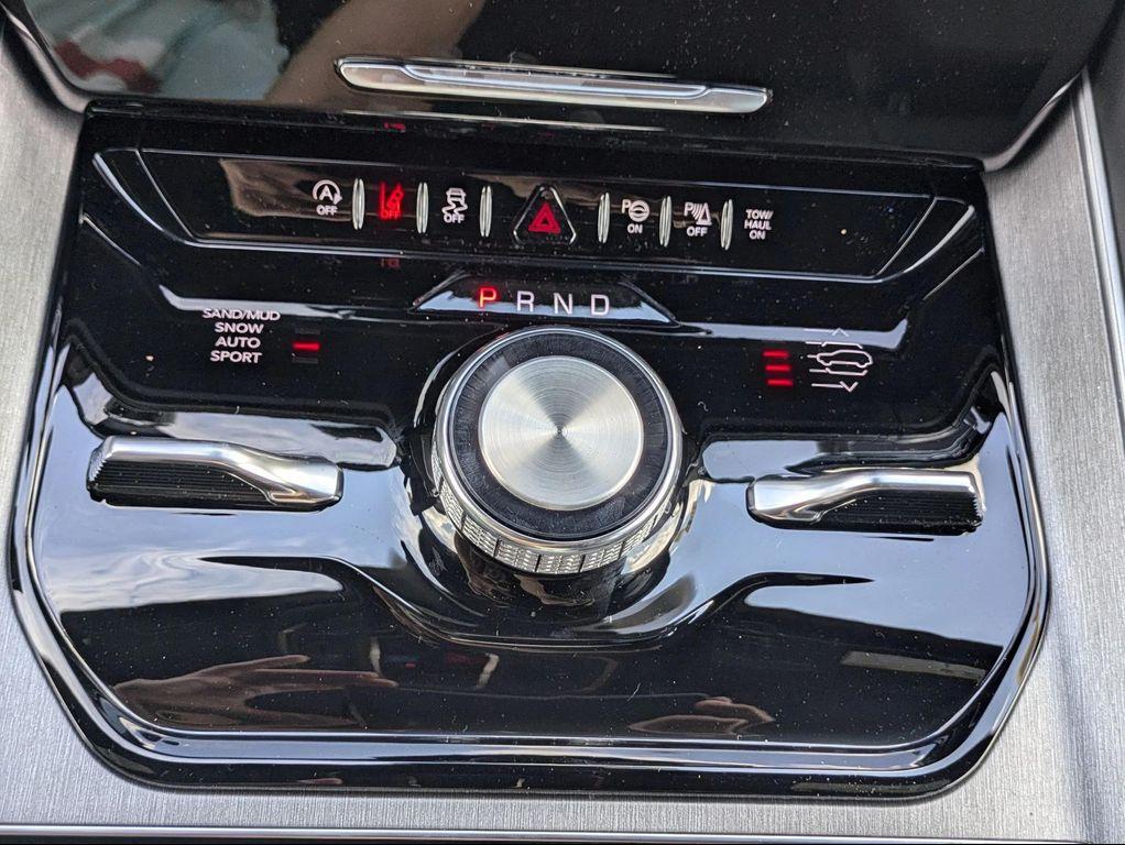 new 2025 Jeep Wagoneer car, priced at $73,099