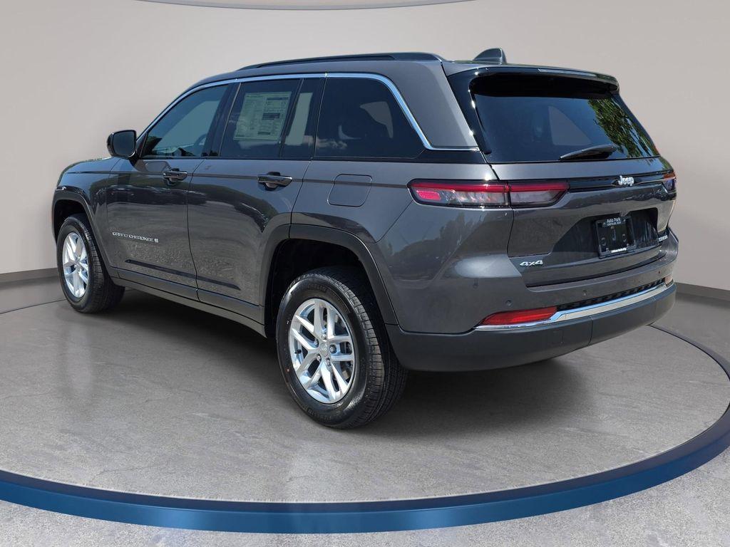 new 2026 Jeep Grand Cherokee car, priced at $38,591