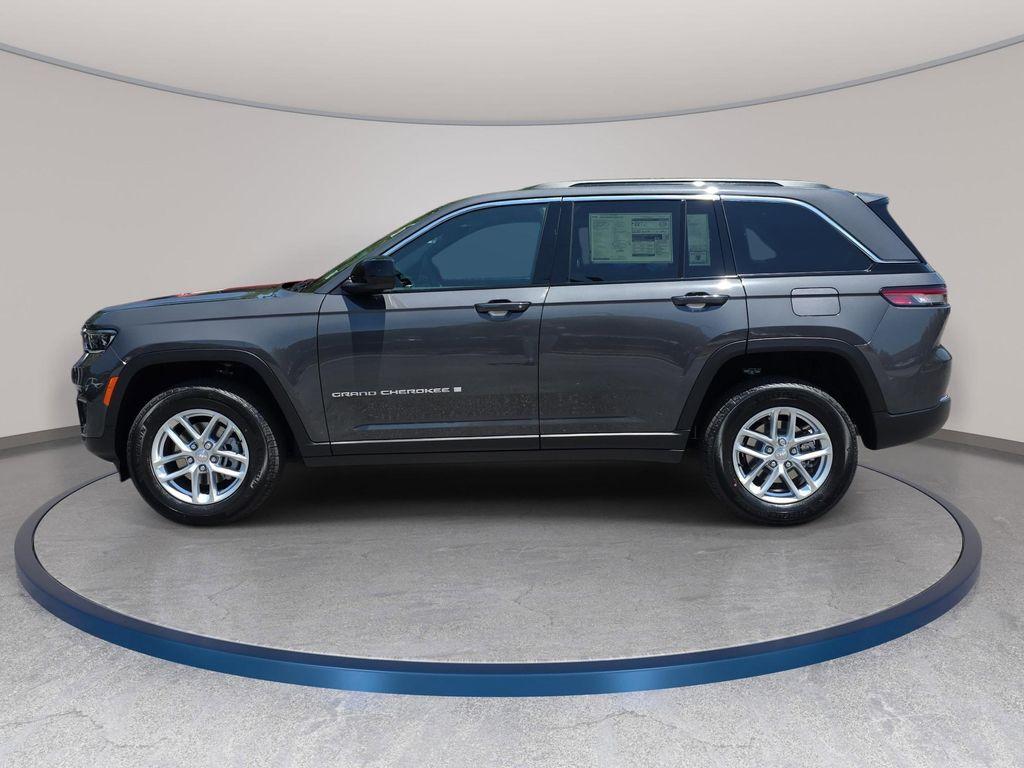 new 2026 Jeep Grand Cherokee car, priced at $38,591