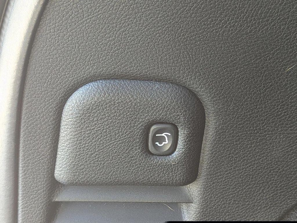 used 2015 Jeep Grand Cherokee car, priced at $7,498