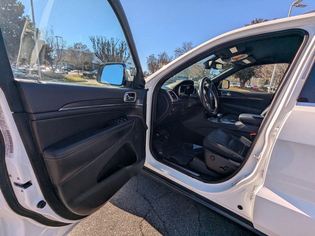 used 2015 Jeep Grand Cherokee car, priced at $7,498