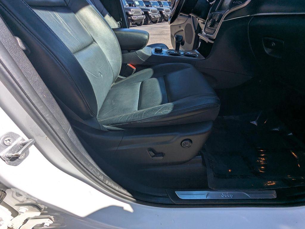 used 2015 Jeep Grand Cherokee car, priced at $7,498