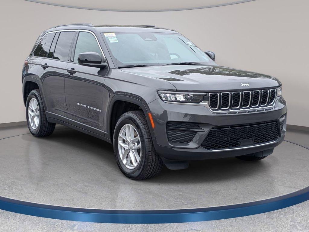 new 2026 Jeep Grand Cherokee car, priced at $41,869