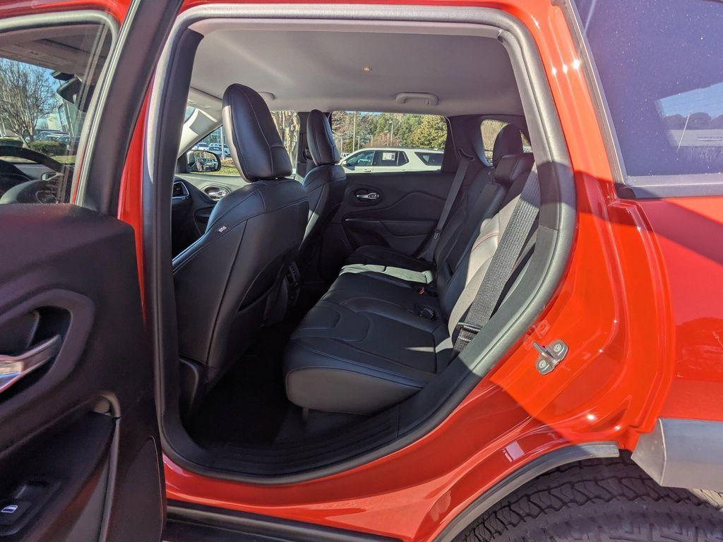 used 2021 Jeep Cherokee car, priced at $23,998