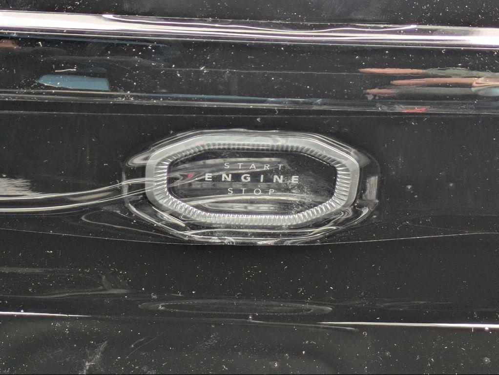new 2026 Jeep Grand Cherokee car, priced at $43,599