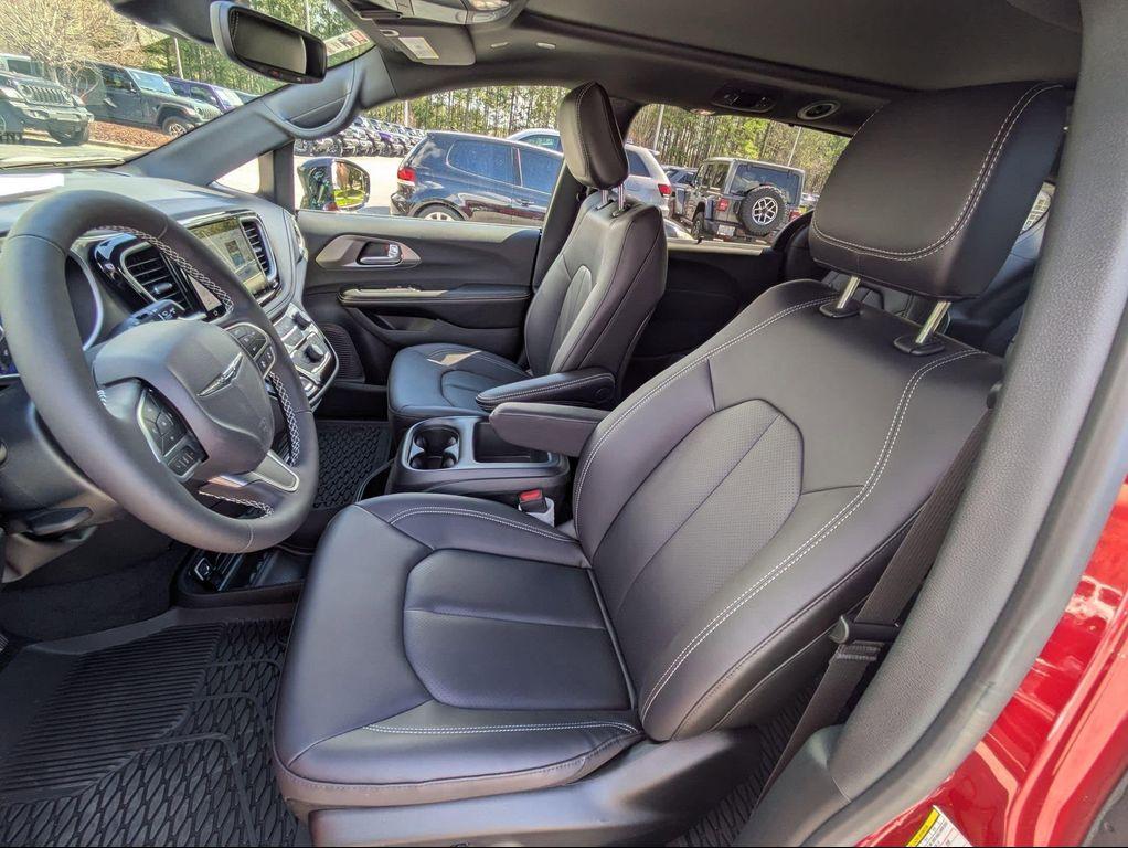 new 2026 Chrysler Pacifica car, priced at $42,055