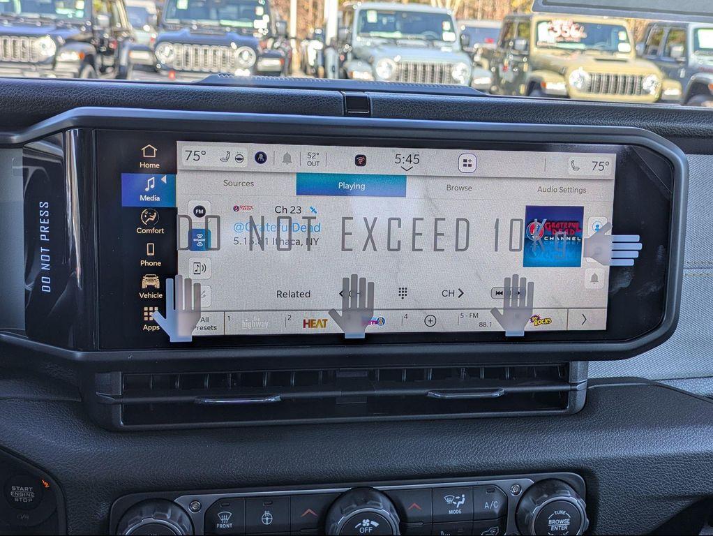 new 2026 Jeep Gladiator car, priced at $46,866